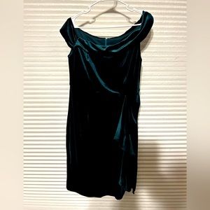 NWT Emerald Green Off the Shoulder Velour Dress Large
